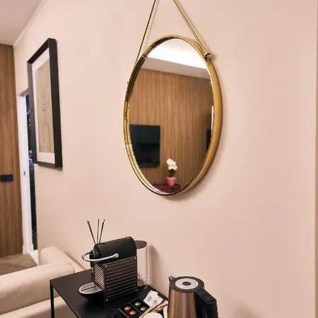 Luxury & Central *