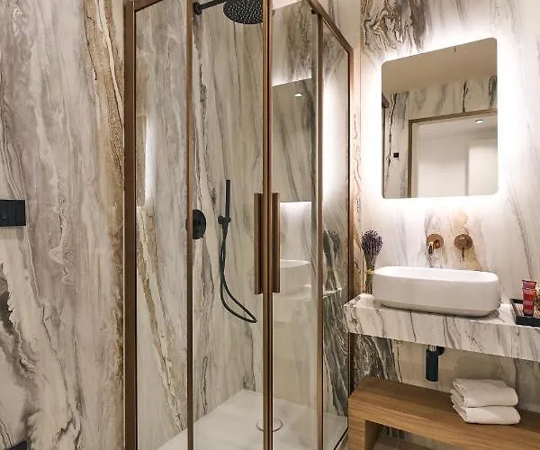 Luxury & Central *