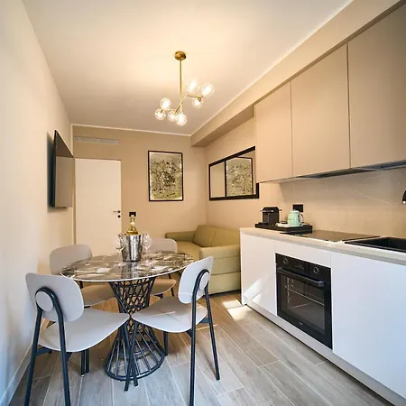 Luxury & Central